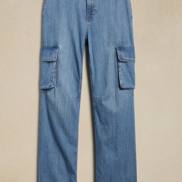 Banana Republic Cargo Jean Size 2/26 never worn NWT - Picture 2 of 5